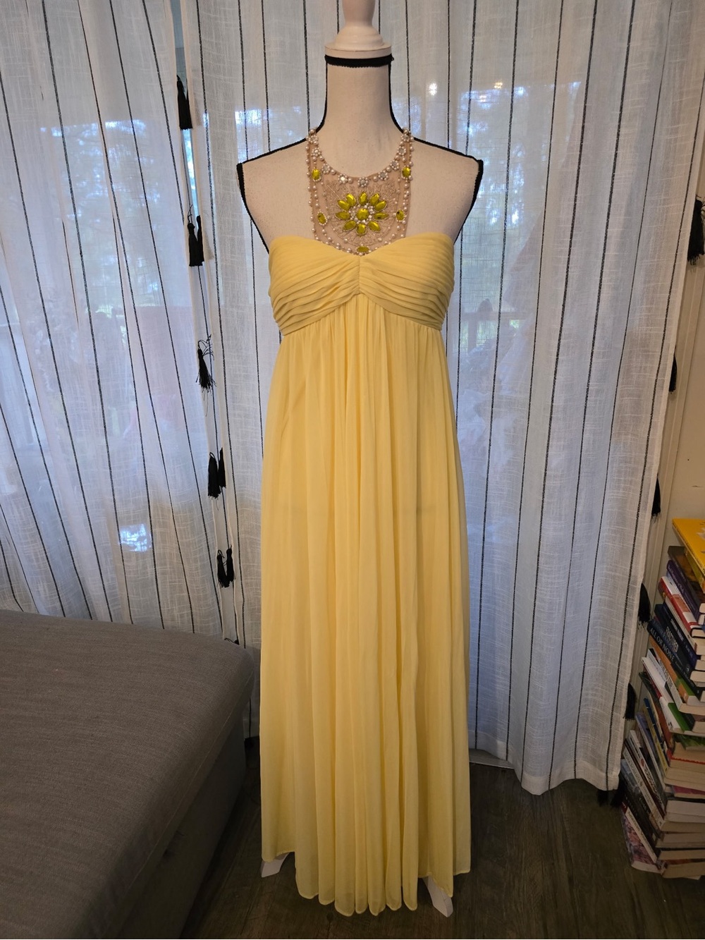 Adrianna Papell Soft Yellow Strapless Chiffon Maxi Gown